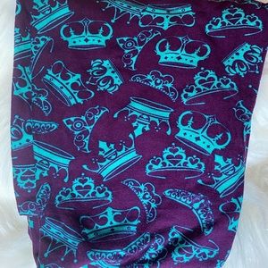 Lularoe OS crowns in violet and teal